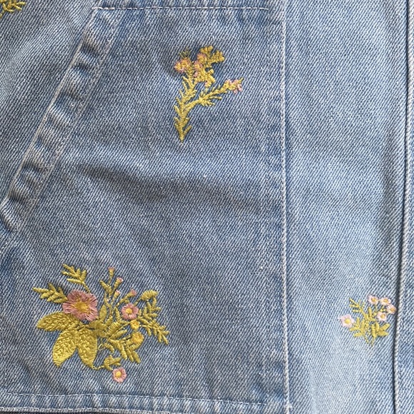 Embroidered jumper dress - Picture 2 of 3